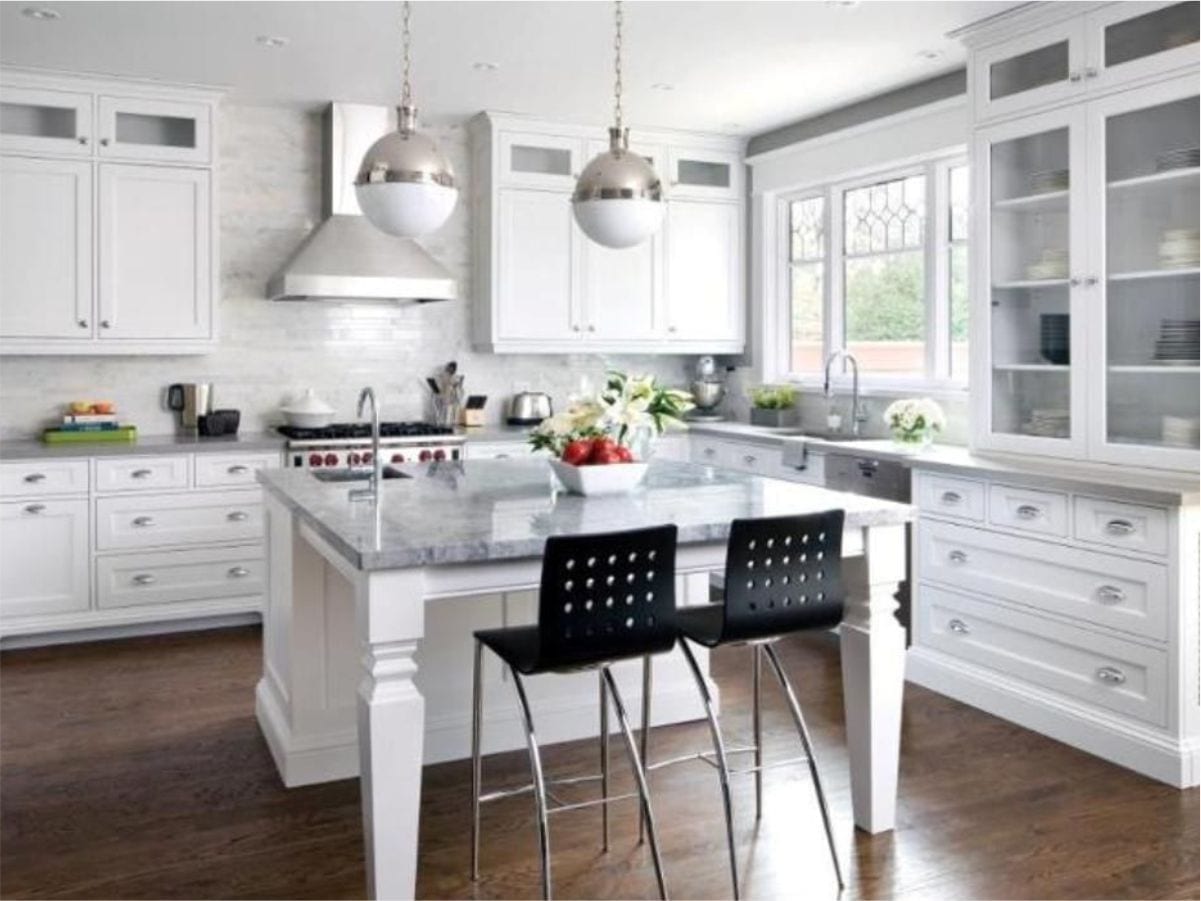 Supreme International USA Shaker Antique White Kitchen Cabinets Buy in Tampa Orlando at lowest price